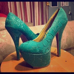 Teal Lace Print Stilettos!!